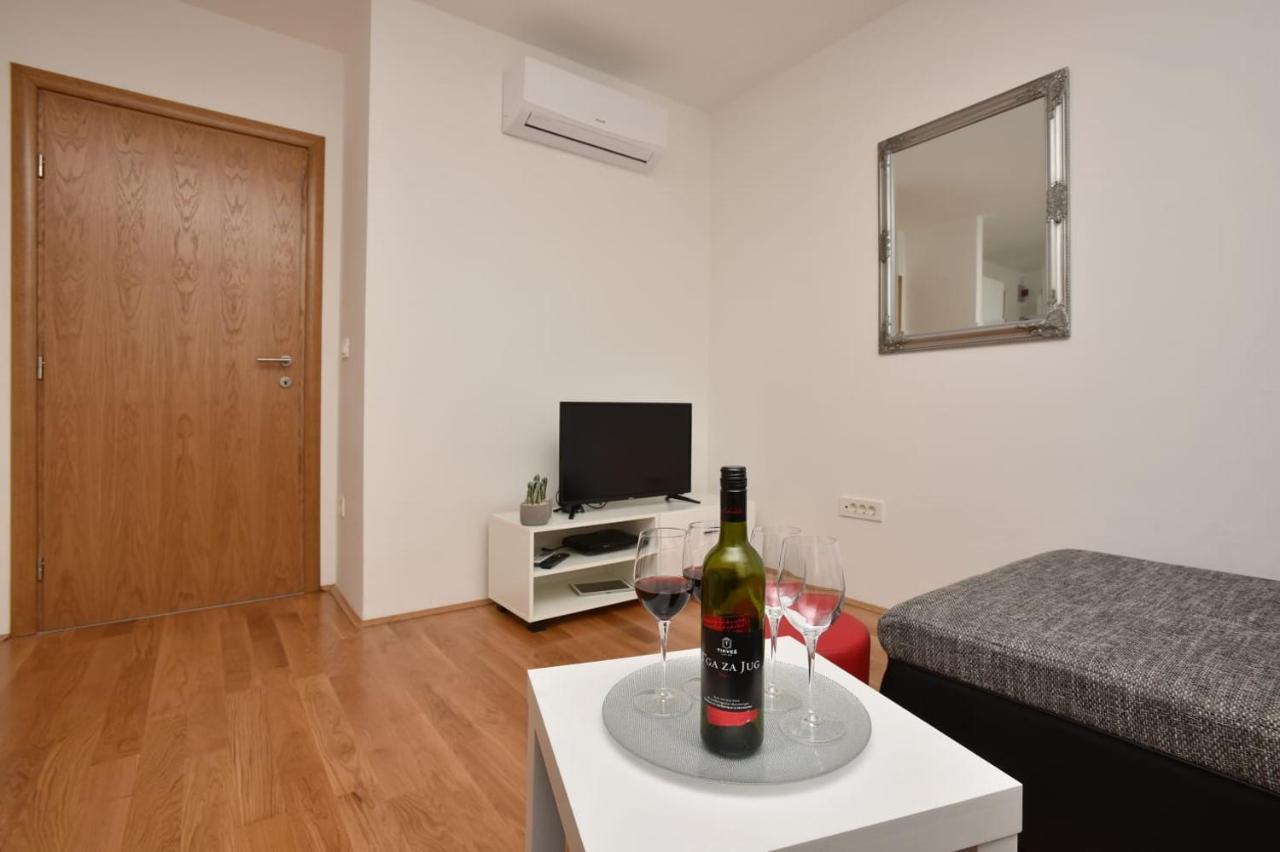 Apartment Anna A2+2 Makarska Exterior foto